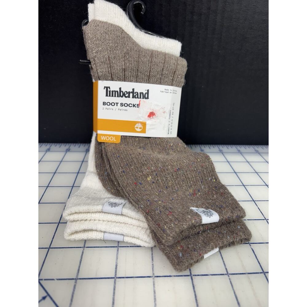 NWT TIMBERLAND WOMEN'S BOOT SOCKS 2 PAIR  MULTICOLOR Sz US 6.5 - 9.5 LOGO